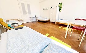 Sunny Rooms Brno Centre - 10 Min Walk To Main Square, Quiet Streets, Free Wi-Fi